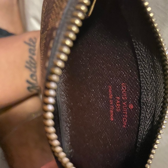 Louis Vuitton Key Pouch - Picture 2 of 5